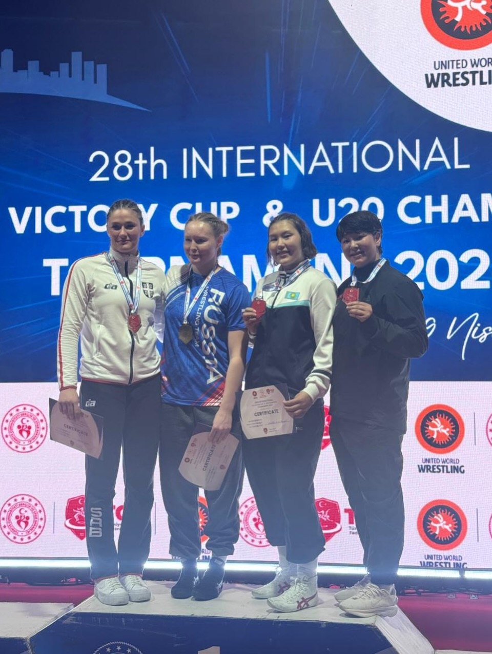 Әйелдер күресінен жастар арасында халықаралық жарыс 3 күннің нәтижелері