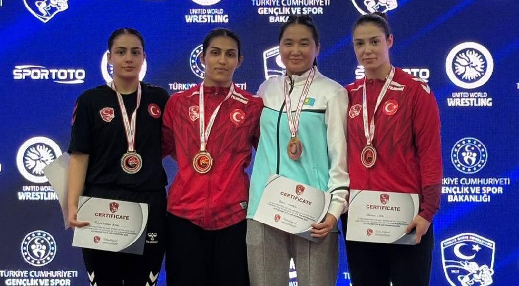 Әйелдер күресі жастар арасындағы халықаралық жарыстың нәтижелері