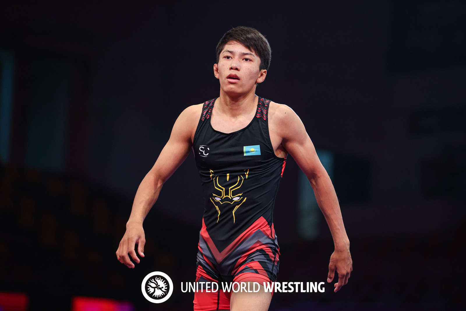 Жетілген лесбиянкалар анустарын созады