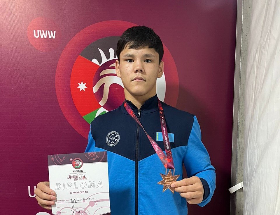 Алишер камалиндинович борьба тренер рахула умудова. U17 вольная борьба. Вольная борьба. Айк назарян армения. U17 вольная борьба.